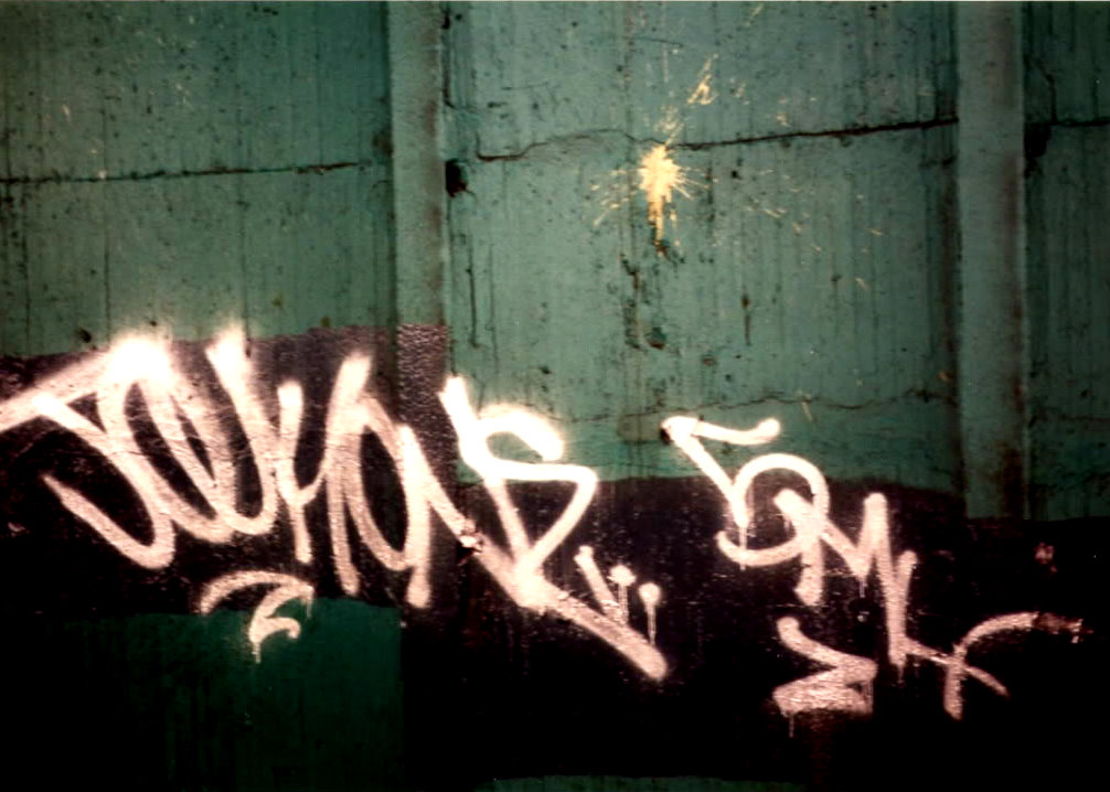 GRAFFITI:  JOUKONE 5MH