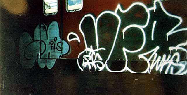 GRAFFITI:  GHOST RIS · VFR RIS WKS