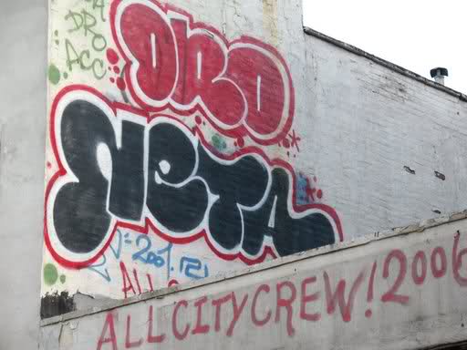 GRAFFITI:  DRO · NETA