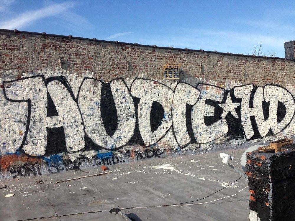 GRAFFITI:  AUDIE HD SONI SLICK U5