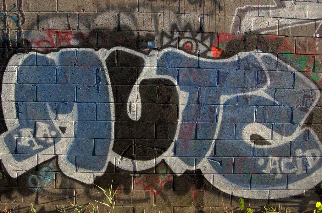 GRAFFITI:  MUTZ AA ACID