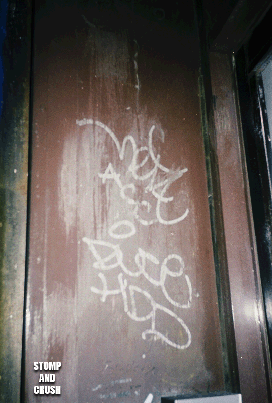 GRAFFITI:  NETA ACC · DUCE HDD