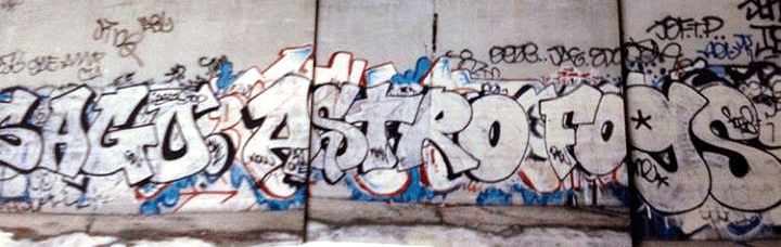 STREET GRAFFITI:  SAGO WWV · ASTRO WWV · FOGS