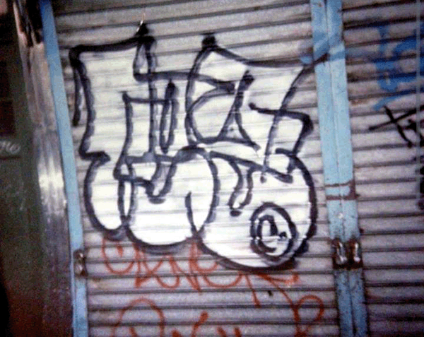 STREET GRAFFITI:  TEZ