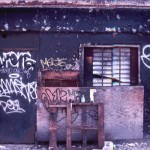 GRAFFITI: JAONE · SEZE · DEAL · IFONE · ZERO