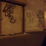 GRAFFITI: LEO DIS · ZS · RASCAL DIS